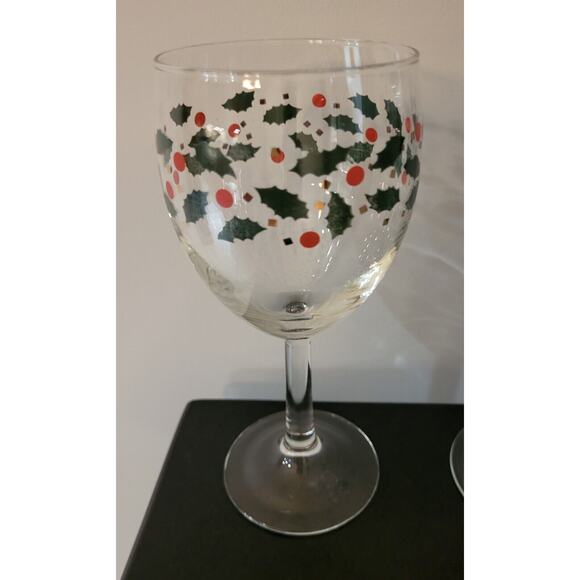 Christmas Holly Berry Gold Confetti Wine Glasses Set of 5 Holiday Stemware 7 In - Picture 4 of 12
